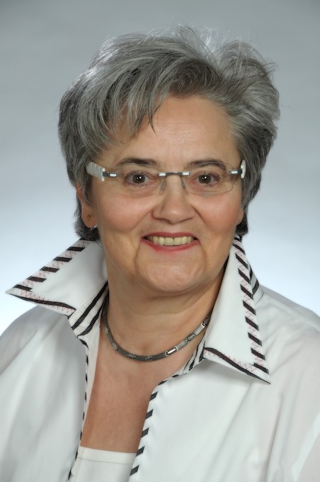 Brigitte J. Robens